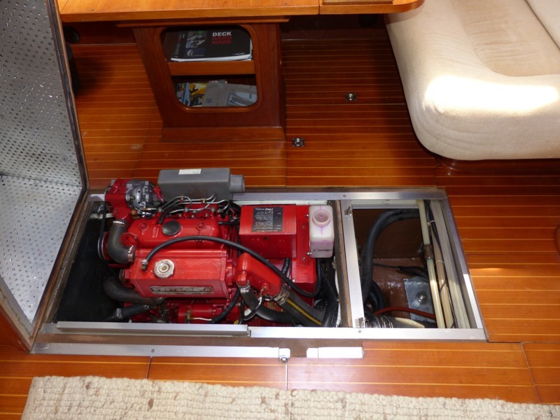 Swan 53 intérieur -54.JPG